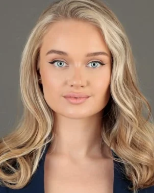Portrait of Elise Nordstrom, Life Insurance Agent